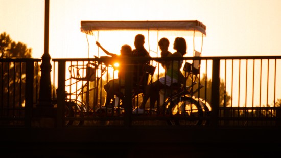Aluguel de bicicleta de 4 rodas